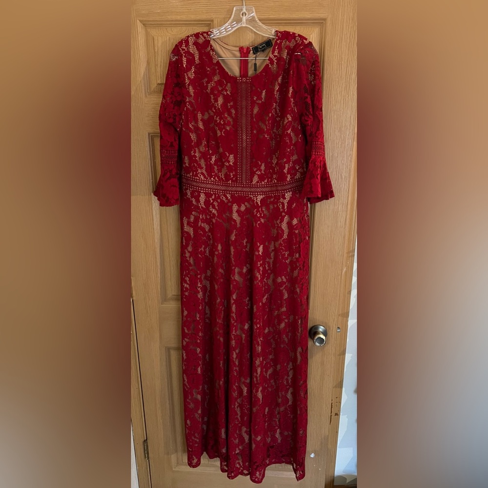 MISSMAY Formal Dress Red Embroidered Lace Bell Sleeve Zip Maxi Lined